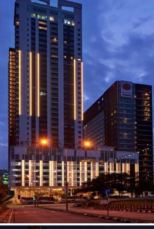 Suasana Jb At Jb Center Luxury Modern & Rustic 1Br Apt For Bussiness,Vacation Trips جوهر بهرو المظهر الخارجي الصورة